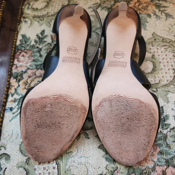 Johnston & Murphy Black Strappy Heels - Picture 6 of 7